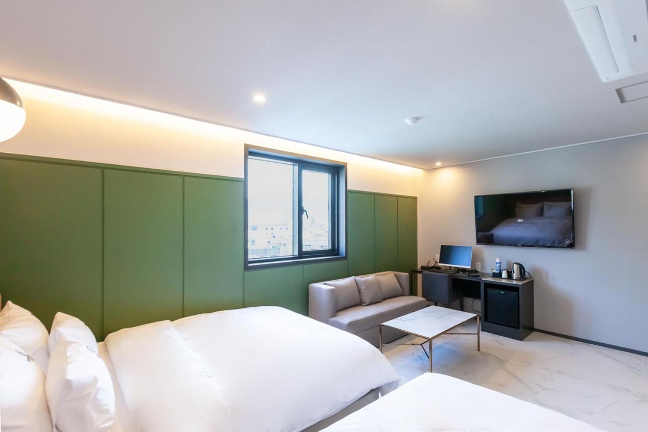 Browndot Hotel Sasang Renecite Busan Exterior photo