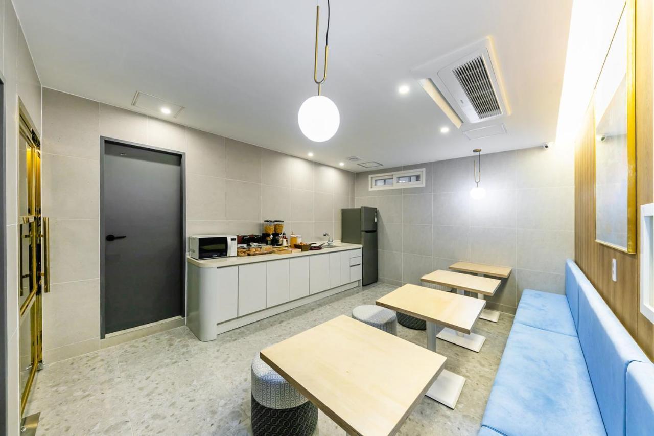 Browndot Hotel Sasang Renecite Busan Exterior photo